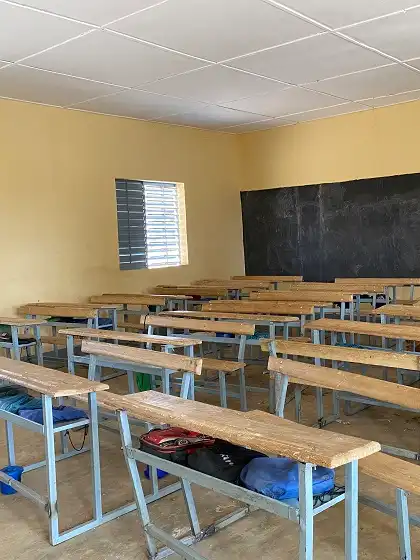 Ecole - 2 Classes équipées